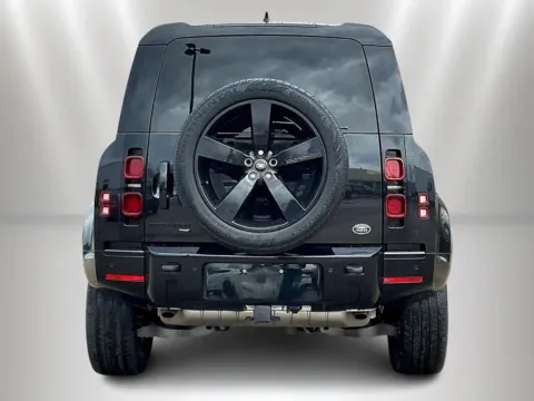 More photos of 2023 Land Rover Defender 110 X-Dynamic SE at Maserati Alfa Romeo of Naperville, IL