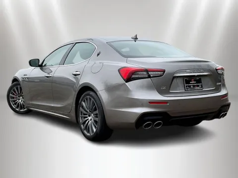 More photos of 2022 Maserati Ghibli Modena Q4 at Maserati Alfa Romeo of Naperville, IL