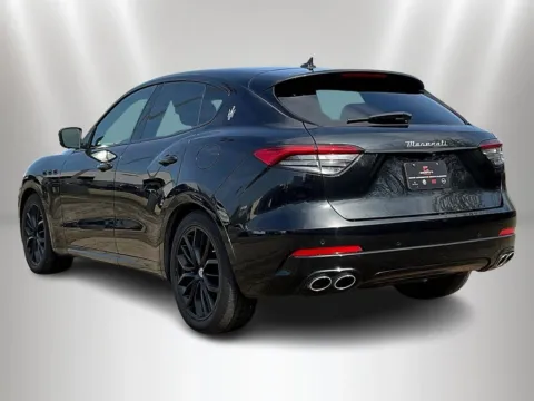 More photos of 2022 Maserati Levante GT at Maserati Alfa Romeo of Naperville, IL