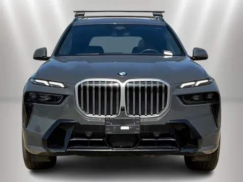 Photos of 2023 BMW X7 xDrive40i for sale in Naperville, IL at Maserati Alfa Romeo of Naperville