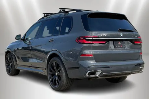 More photos of 2023 BMW X7 xDrive40i at Maserati Alfa Romeo of Naperville, IL