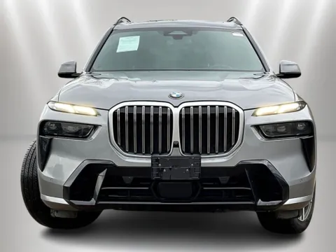 Photos of 2024 BMW X7 xDrive40i for sale in Naperville, IL at Maserati Alfa Romeo of Naperville