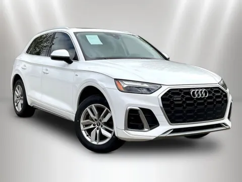 Another view of 2022 Audi Q5 45 S line Premium for sale in Naperville, IL at Maserati Alfa Romeo of Naperville