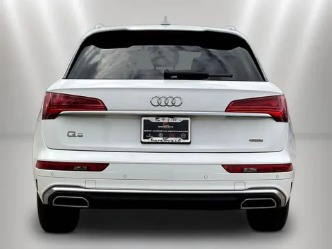 More photos of 2022 Audi Q5 45 S line Premium at Maserati Alfa Romeo of Naperville, IL