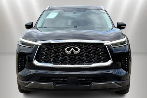 Photos of 2022 INFINITI QX60 LUXE for sale in Naperville, IL at Maserati Alfa Romeo of Naperville