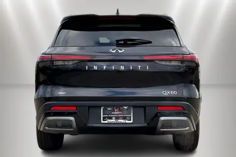 More photos of 2022 INFINITI QX60 LUXE at Maserati Alfa Romeo of Naperville, IL