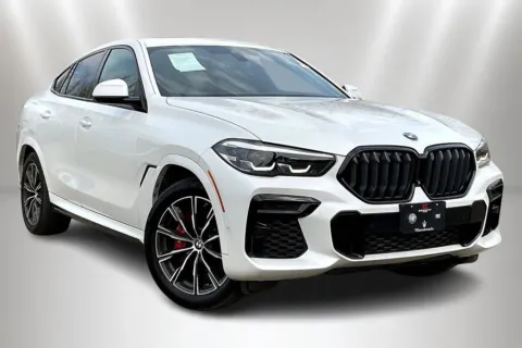 Another view of 2022 BMW X6 xDrive40i for sale in Naperville, IL at Maserati Alfa Romeo of Naperville