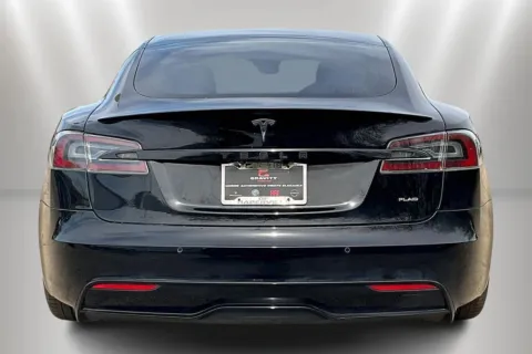 More photos of 2021 Tesla Model S Plaid at Maserati Alfa Romeo of Naperville, IL
