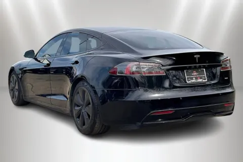 More photos of 2021 Tesla Model S Plaid at Maserati Alfa Romeo of Naperville, IL