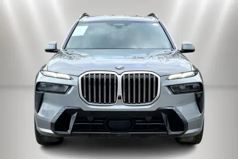 Photos of 2023 BMW X7 xDrive40i for sale in Naperville, IL at Maserati Alfa Romeo of Naperville