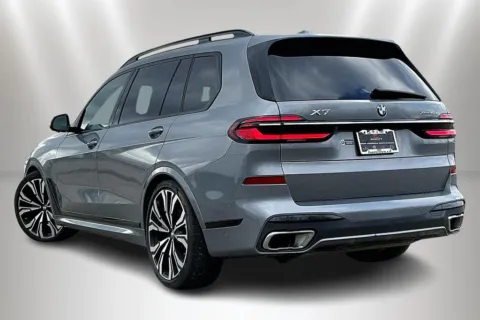 More photos of 2023 BMW X7 xDrive40i at Maserati Alfa Romeo of Naperville, IL