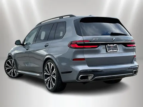 More photos of 2023 BMW X7 xDrive40i at Maserati Alfa Romeo of Naperville, IL
