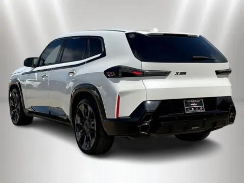 More photos of 2023 BMW XM at Maserati Alfa Romeo of Naperville, IL