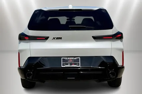 More photos of 2023 BMW XM at Maserati Alfa Romeo of Naperville, IL