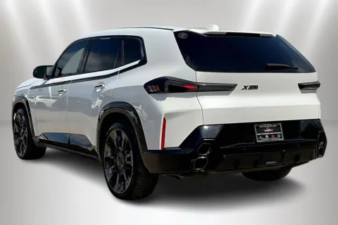 More photos of 2023 BMW XM at Maserati Alfa Romeo of Naperville, IL