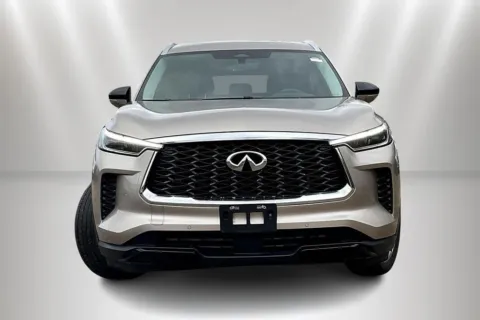 Photos of 2023 INFINITI QX60 LUXE for sale in Naperville, IL at Maserati Alfa Romeo of Naperville