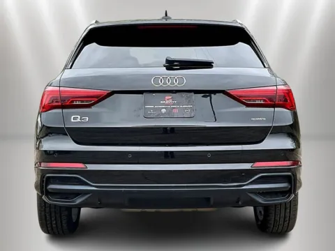 More photos of 2021 Audi Q3 Premium at Maserati Alfa Romeo of Naperville, IL