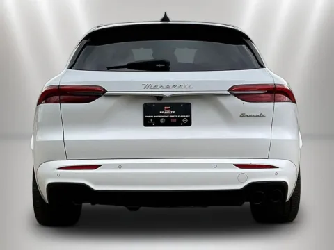 More photos of 2023 Maserati Grecale Modena at Maserati Alfa Romeo of Naperville, IL