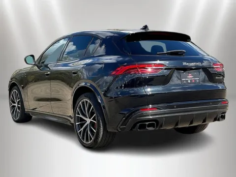 More photos of 2024 Maserati Grecale Trofeo at Maserati Alfa Romeo of Naperville, IL