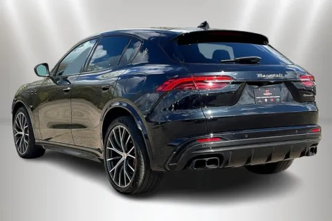 More photos of 2024 Maserati Grecale Trofeo at Maserati Alfa Romeo of Naperville, IL