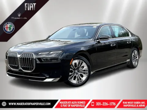 Black 2023 BMW i7 xDrive60 for sale in Naperville, IL