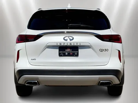 More photos of 2023 INFINITI QX50 LUXE at Maserati Alfa Romeo of Naperville, IL