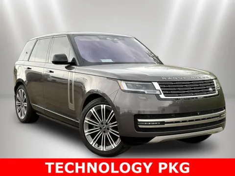 Another view of 2023 Land Rover Range Rover SE for sale in Naperville, IL at Maserati Alfa Romeo of Naperville
