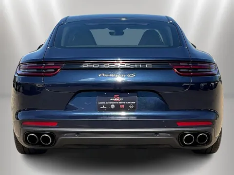 More photos of 2020 Porsche Panamera 4S at Maserati Alfa Romeo of Naperville, IL