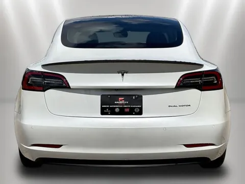 More photos of 2020 Tesla Model 3 Long Range at Maserati Alfa Romeo of Naperville, IL