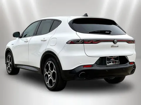 More photos of 2024 Alfa Romeo Tonale Veloce at Maserati Alfa Romeo of Naperville, IL