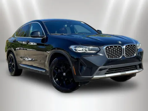Another view of 2022 BMW X4 xDrive30i for sale in Naperville, IL at Maserati Alfa Romeo of Naperville