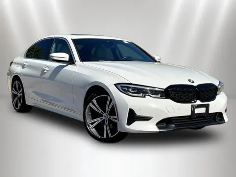 Another view of 2021 BMW 3 Series 330i xDrive for sale in Naperville, IL at Maserati Alfa Romeo of Naperville