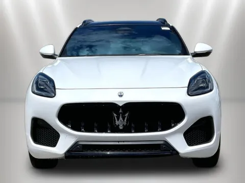 Photos of 2023 Maserati Grecale Modena for sale in Naperville, IL at Maserati Alfa Romeo of Naperville