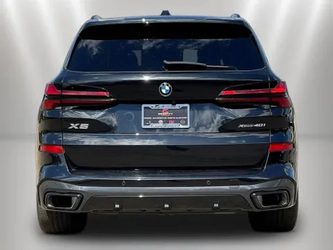 More photos of 2024 BMW X5 xDrive40i at Maserati Alfa Romeo of Naperville, IL
