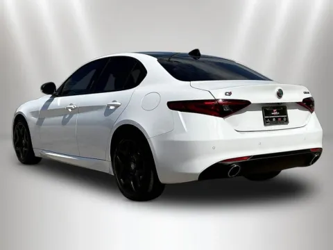 More photos of 2021 Alfa Romeo Giulia Sprint at Maserati Alfa Romeo of Naperville, IL