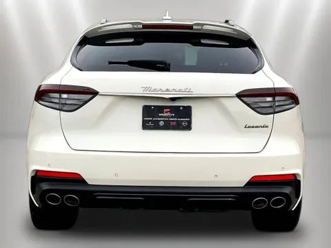 More photos of 2024 Maserati Levante Modena at Maserati Alfa Romeo of Naperville, IL