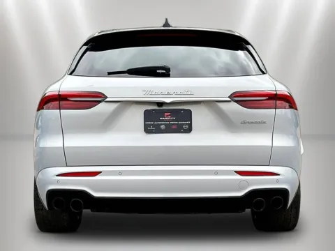More photos of 2023 Maserati Grecale Modena at Maserati Alfa Romeo of Naperville, IL
