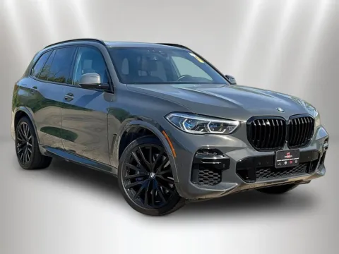 Another view of 2022 BMW X5 M50i for sale in Naperville, IL at Maserati Alfa Romeo of Naperville