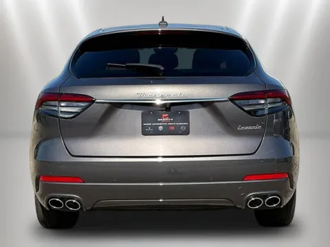 More photos of 2022 Maserati Levante GT at Maserati Alfa Romeo of Naperville, IL