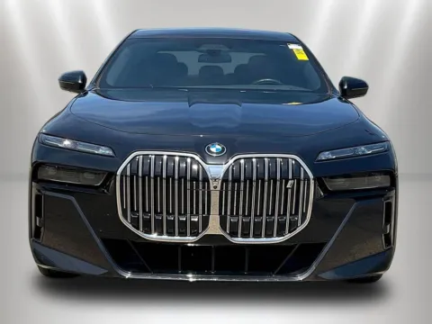 Photos of 2023 BMW i7 xDrive60 for sale in Naperville, IL at Maserati Alfa Romeo of Naperville