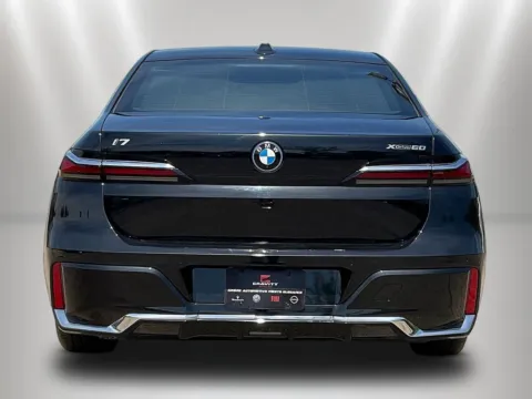 More photos of 2023 BMW i7 xDrive60 at Maserati Alfa Romeo of Naperville, IL