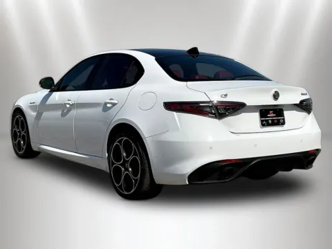 More photos of 2024 Alfa Romeo Giulia Veloce at Maserati Alfa Romeo of Naperville, IL