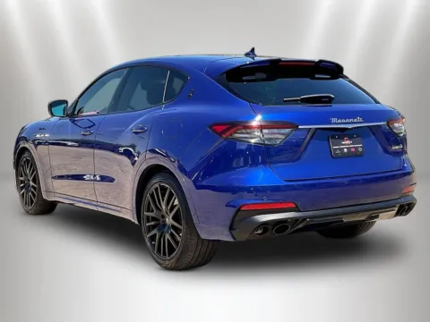 More photos of 2022 Maserati Levante Modena at Maserati Alfa Romeo of Naperville, IL