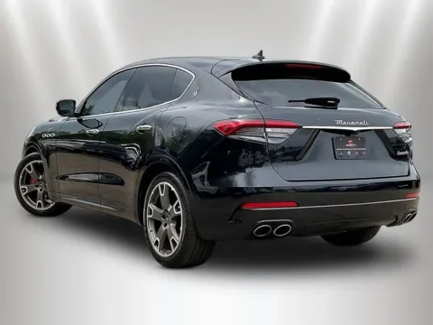 More photos of 2022 Maserati Levante GT at Maserati Alfa Romeo of Naperville, IL