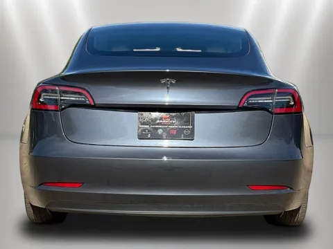 More photos of 2023 Tesla Model 3 at Maserati Alfa Romeo of Naperville, IL