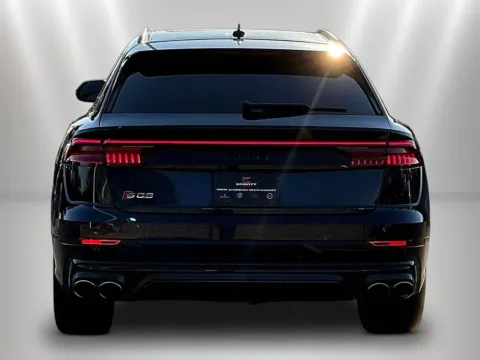 More photos of 2023 Audi SQ8 4.0T Prestige at Maserati Alfa Romeo of Naperville, IL