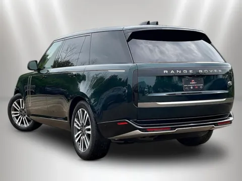 More photos of 2023 Land Rover Range Rover Autobiography at Maserati Alfa Romeo of Naperville, IL