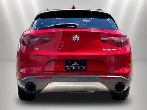 More photos of 2022 Alfa Romeo Stelvio Ti at Maserati Alfa Romeo of Naperville, IL