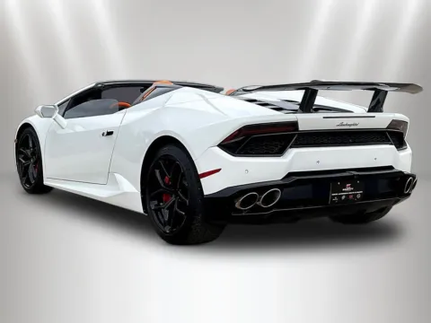More photos of 2019 Lamborghini Huracan LP580-2S at Maserati Alfa Romeo of Naperville, IL