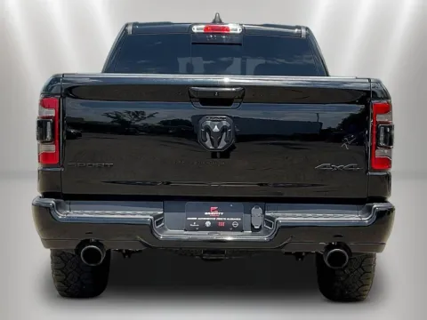 More photos of 2021 Ram 1500 Sport at Maserati Alfa Romeo of Naperville, IL